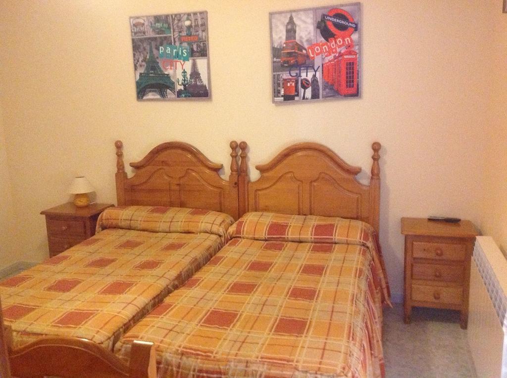 Hostal Sali Pelabravo Habitación foto